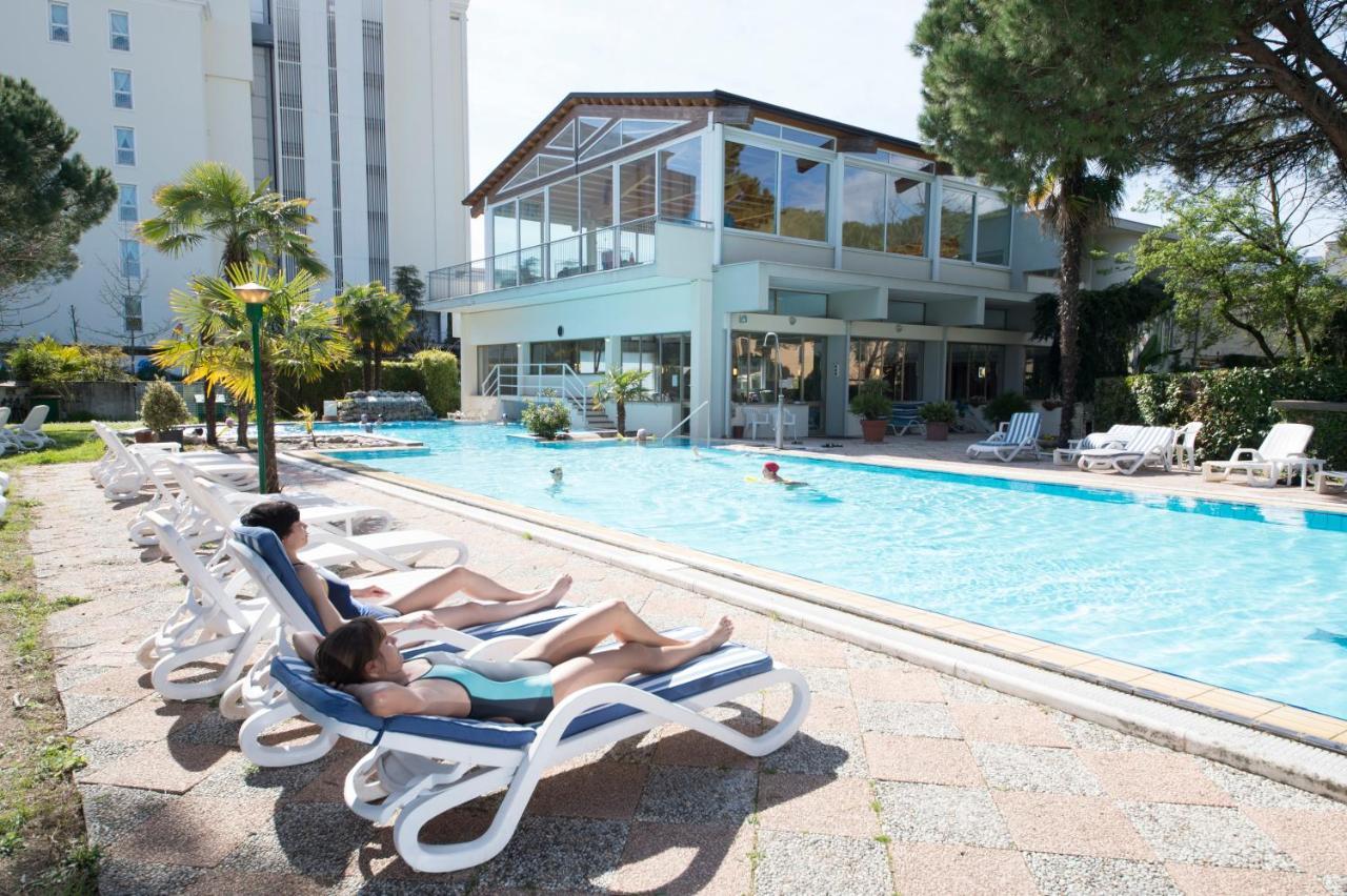 Hotel Terme Milano Abano Terme Esterno foto
