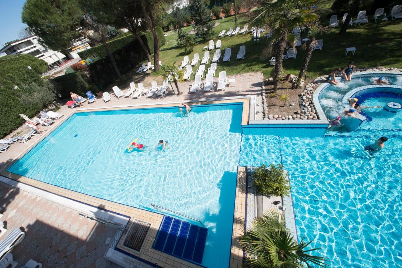 Hotel Terme Milano Abano Terme Esterno foto