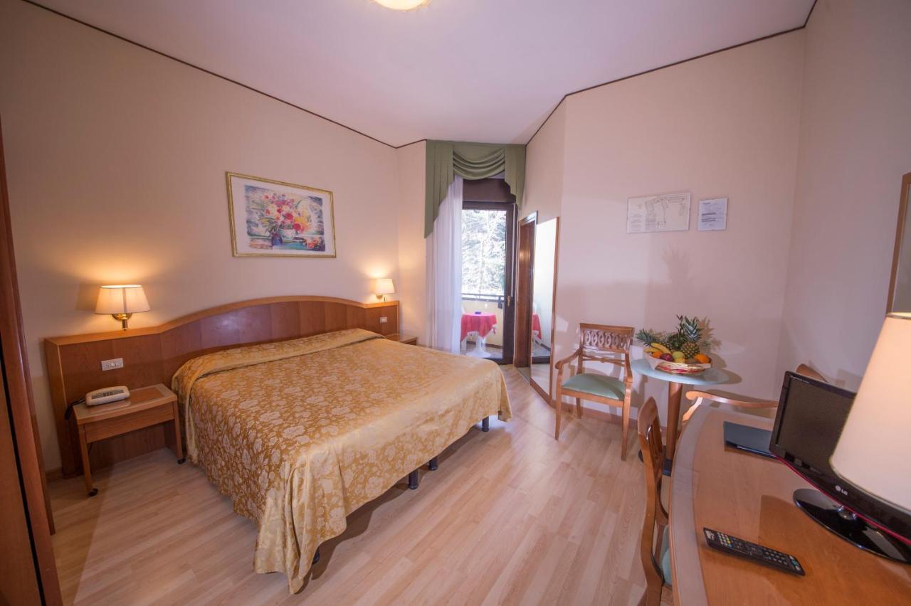 Hotel Terme Milano Abano Terme Esterno foto