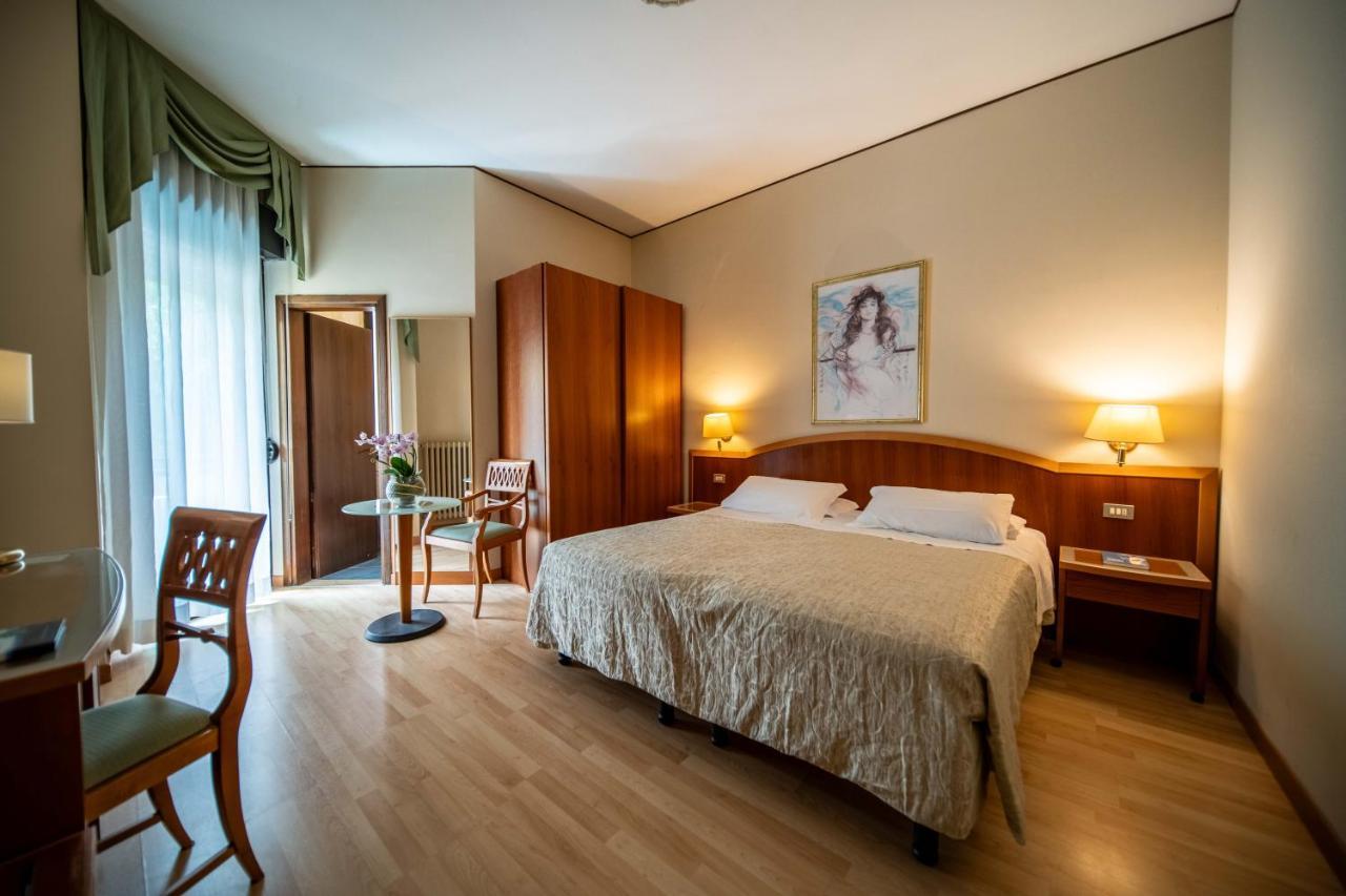 Hotel Terme Milano Abano Terme Esterno foto